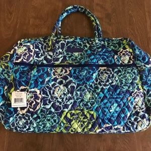 NWT Vera Bradley Grand Traveler